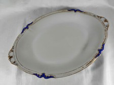 SUPERBE GRAND PLAT EN PORCELAINE BLANCHE BLEUE & OR DE LIMOGES