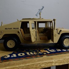 1:18 Exoto ThunderTrac AM