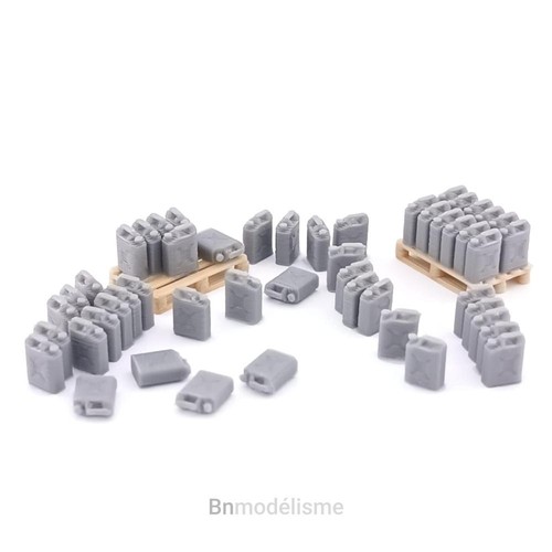 Lot jerricans gris 1 - 50,