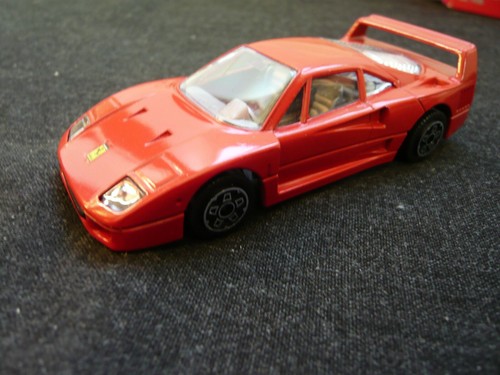 Burago 4108 ferrari f40 - burago,