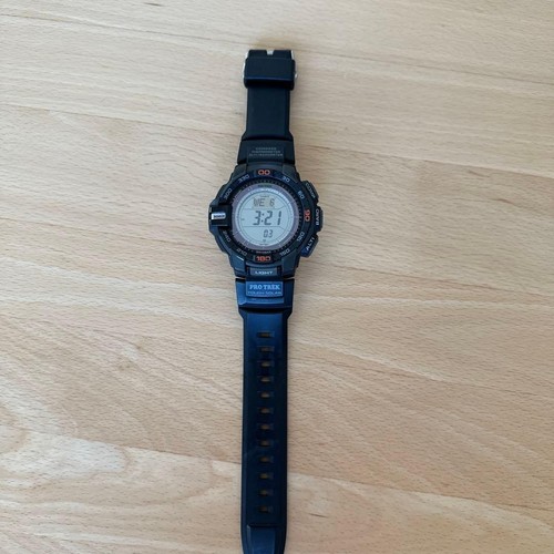 Montre numérique solaire