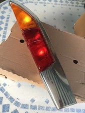 PEUGEOT 404 BLOC FEU ARRIERE SEIMA