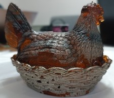 Bonbonnière Poule en opaline