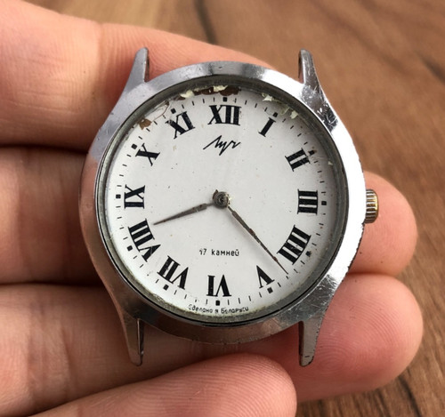 Montre luch wristwatch - luch,