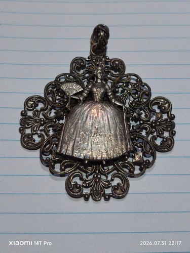 Grand pendentif metal - en,