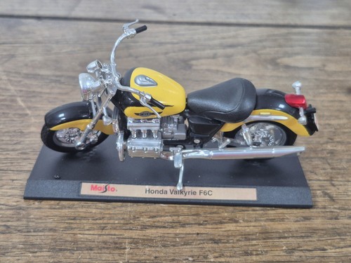 Moto miniature honda - 1/18,