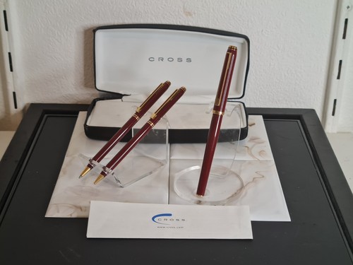 Cross signature roller - signature,,