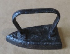 Ancien Petit Fer a Repasser de