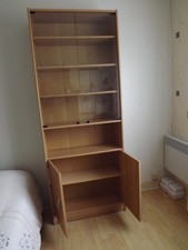 meuble vitrine bon état cause déménagement.