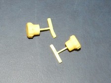 Dinky Toys 887 2 Bouchons remplissage  Unic Air BP  original des années 1960