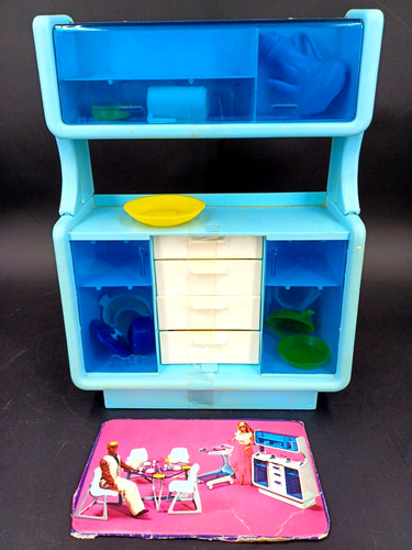 Meuble vaisselier barbie 1978 - barbie,