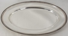 Christofle Malmaison, plat ovale 45,5  x 31,2 cm, métal argenté, excellent état.