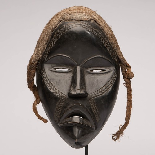 1374 masque dan avec - dan, socle