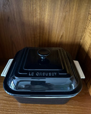 Le Creuset Square 9x9 Deep