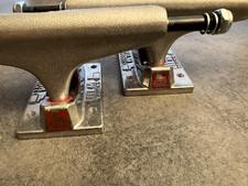 Paire de trucks de skateboard, skate FILM 5.0" 1% for the planet NEUFS