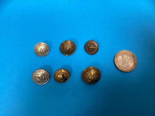 Lot military buttons - lot, of