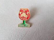 Pin's BOISSON - Course de Kiva - Grusse Jura (raisins / Wine) paysan