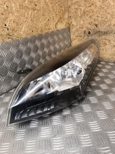 Optique avant principal gauche