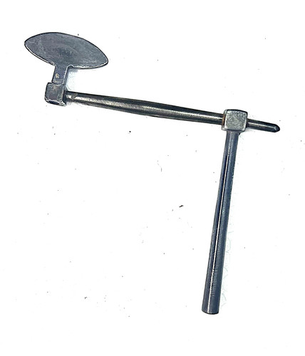 Ancienne clef comtoise fer - ancienne,