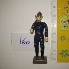ancienne figurine  plomb - LR  CBG ?  pompier sapeur [160] peinture retouchée ?