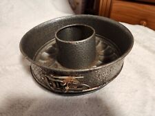 Ancien Moule à Gâteau en Fer