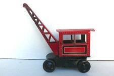 VÉBÉ  GRUE  ROULANTE  TÔLE LITHOGRAPHIÉE   Ht 20 cm       ÉTAT DE JEU