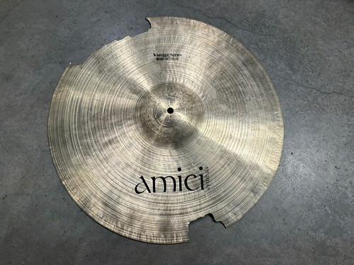Damaged amici vintage - vintage, ride