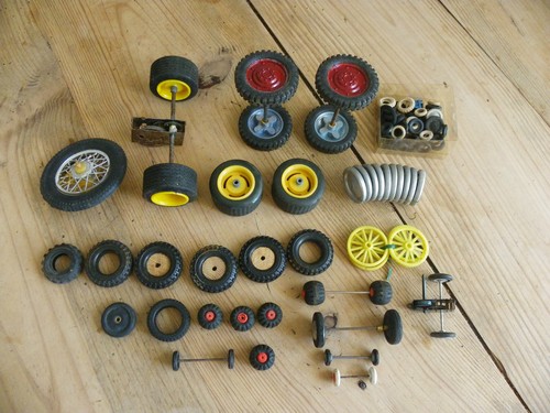 Roues pneus anciens - roues,