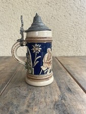 Chope à bière ancienne