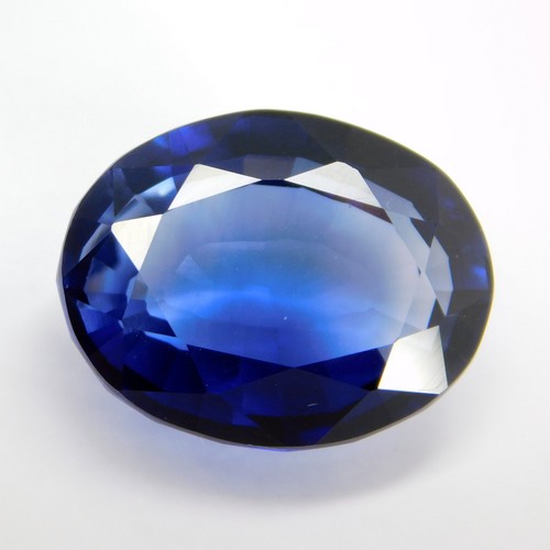 Saphir bleu naturel certifié
