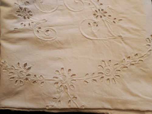 Drap ancien brodé - ancien, cm
