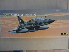 Maquette Avion 1/72 HELLER Ref 80356 Mirage 2000 N (1 aile légèrement poncée)
