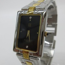 Montre à quartz carrée