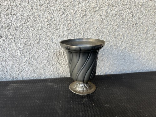 Petit vase étain décor - vase, en