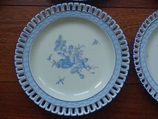 LUNEVILLE 6 ANCIENNES ASSIETTES AJOUREE OPAQUE MODELE BOTANIQUE BLEU INSECTES