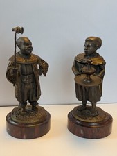 PAIRE DE SUJET ORIENTAL EN