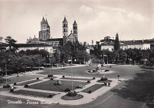 ITALIE-VERCELLI-PIAZZA