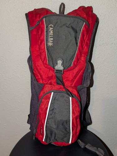 Red camelbak rogue - red,