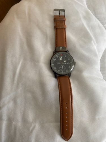 Montre pierre cardin - montre,