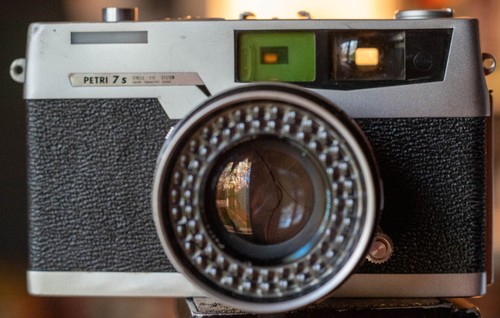 Petri rangefinder camera - 7s,