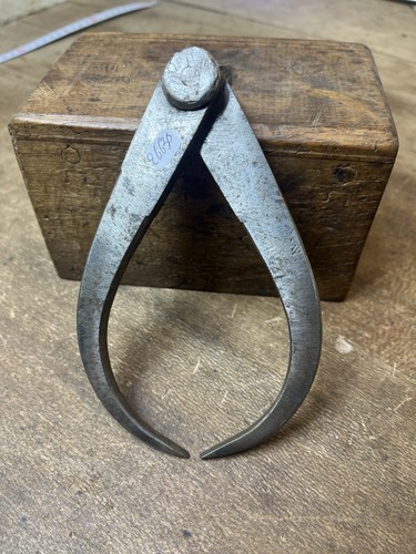 Compas outil ancien tôlier - outil,