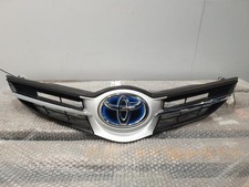 Calandre TOYOTA AURIS 2 PHASE 1 BREAK 5311402260