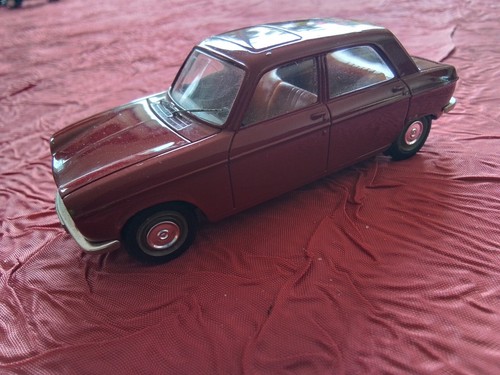 Peugeot 204 1 - , 1/43