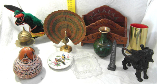 Lot brocante objets - un,
