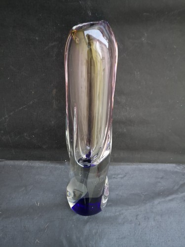 Vase cristal moderniste