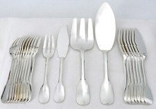 Ravinet d'Enfert Vieux Paris/Uniplat ménagère poisson de 22 pièces métal argenté