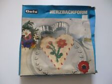  Ancien moule à gateau forme de coeur  dans son emballage d'origine  GEFU
