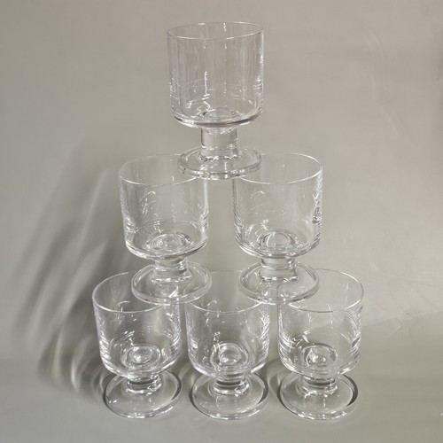 Lot petits verres à - de,