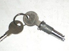 Renault-CELTA-Viva-Prima4-Mona4 barillet de condamnation