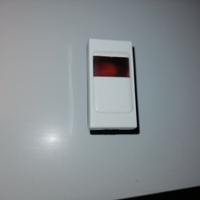 LEGRAND VOYANT ROUGE SANS